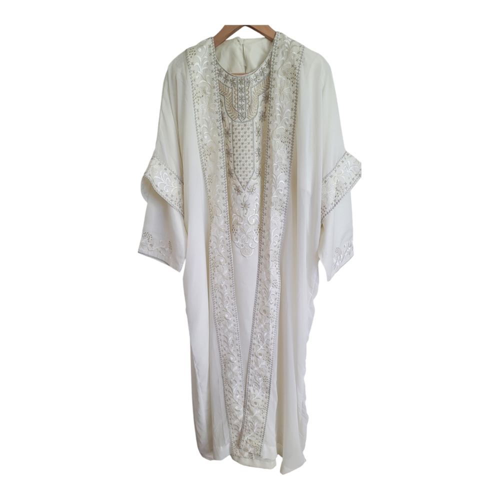 Moroccan Women's Silver embroidered Two set Luxury Kaftan Dress & Robe. Size L.